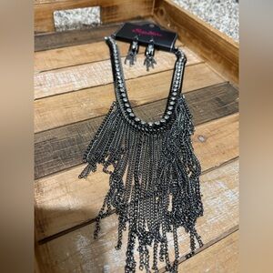 Paparazzi Signature Series Black and Silver Chain Necklace Set